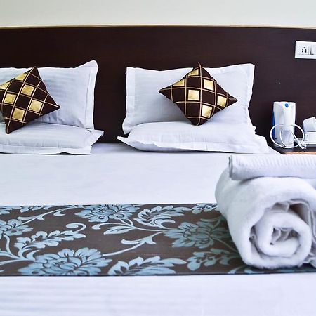 Hotel Ananta Inn Jaipur Extérieur photo