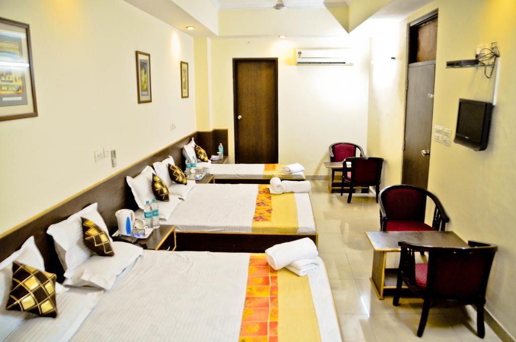 Hotel Ananta Inn Jaipur Extérieur photo